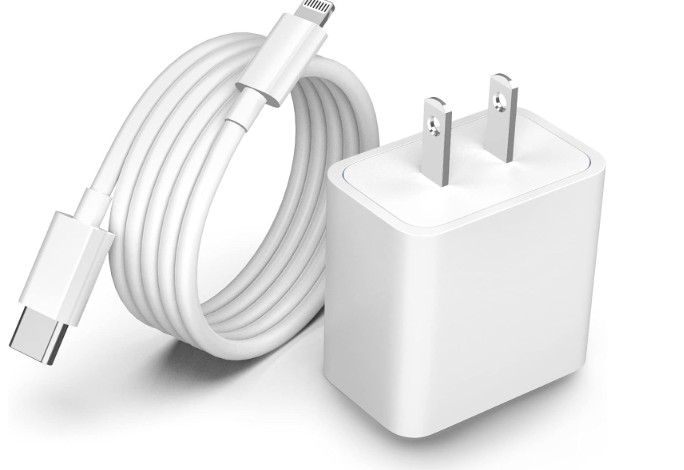 USB-C fast charger and cable